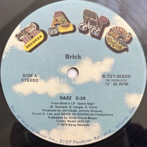 画像: BRICK / DAZZ